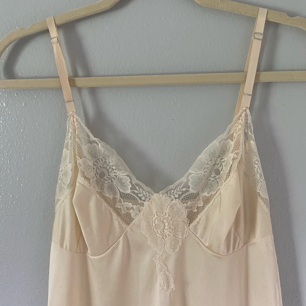 Kayser vintage women's cream lace nightgown chemise Victorian fairy bohemian - Picture 2 of 5